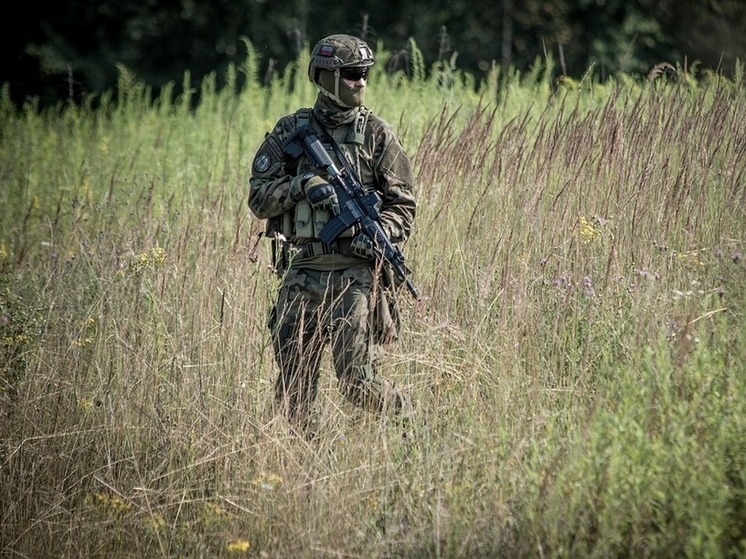 Трое украинских военных переплыли Днепр и сдались в плен