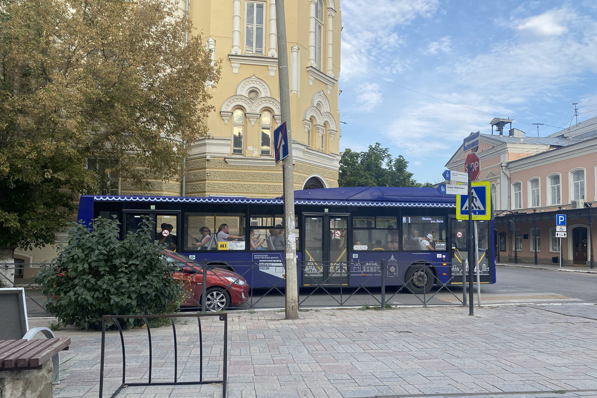 В Астрахани из-за пожара на Свердлова перекрыта дорога - МК Астрахань