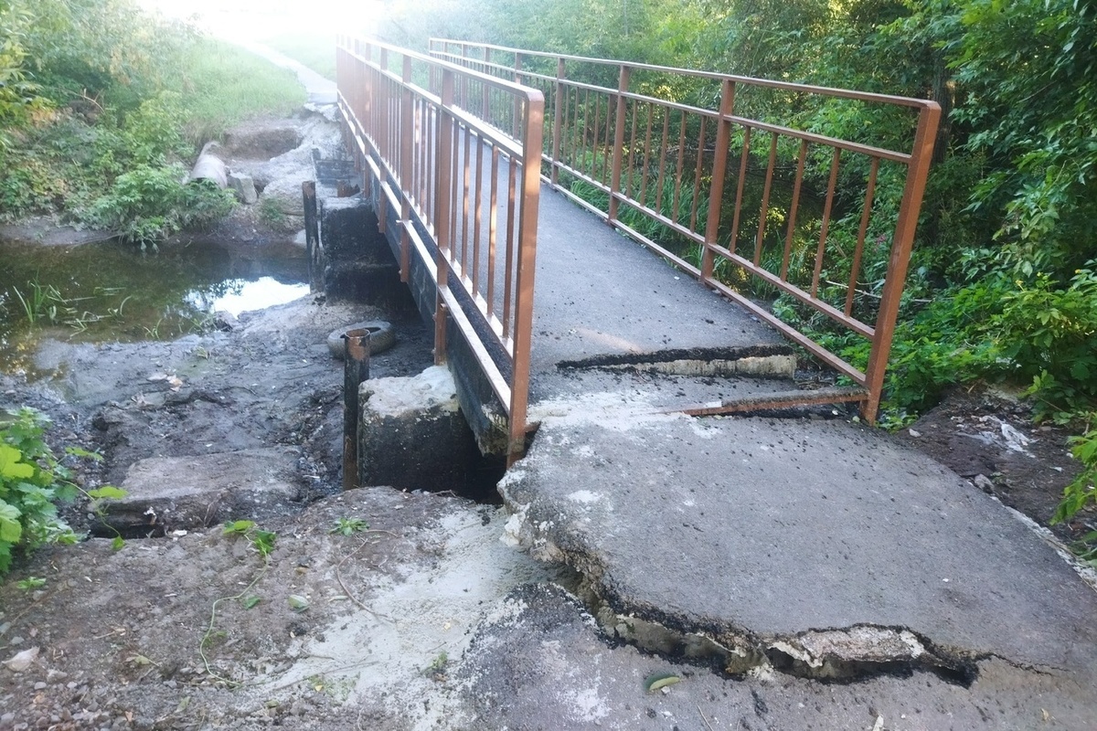 В Курске разрушается недавно отремонтированный мост на Нижней Казацкой