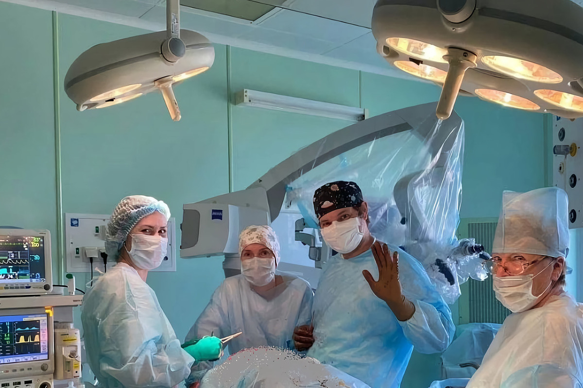 Архангельские хирурги восстановили мускулатуру лица пациента с помощью бедренных тканей