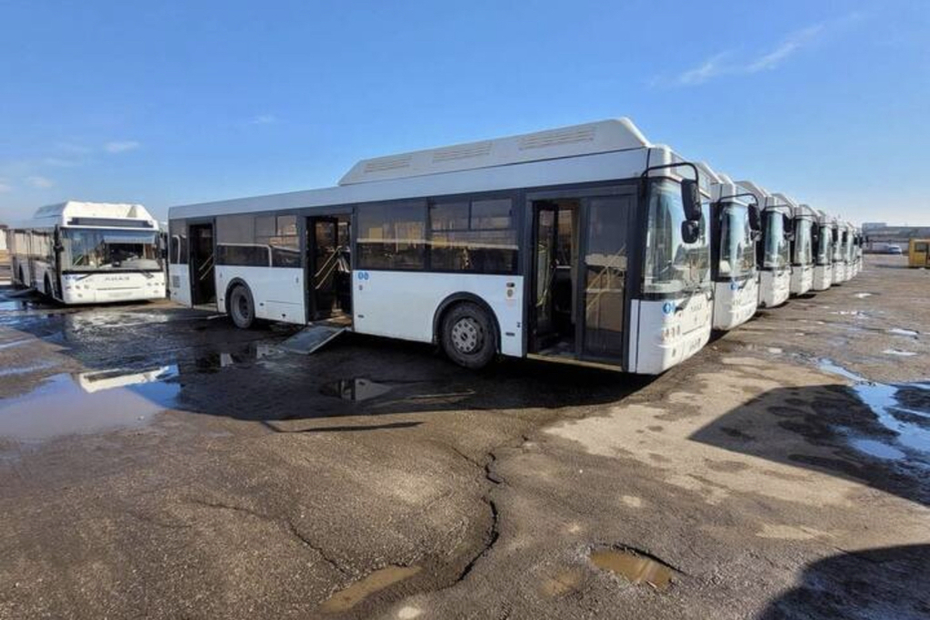 Жители Саратова возмущены, что обещанные им автобусы ездят в Пензе