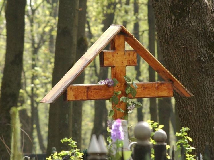 В Тверской области главу ритуальной фирмы обвинили в махинациях на кладбище