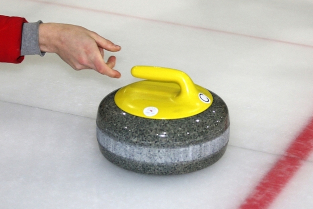 Всемирная федерация керлинга продлила отстранение россиян до конца года