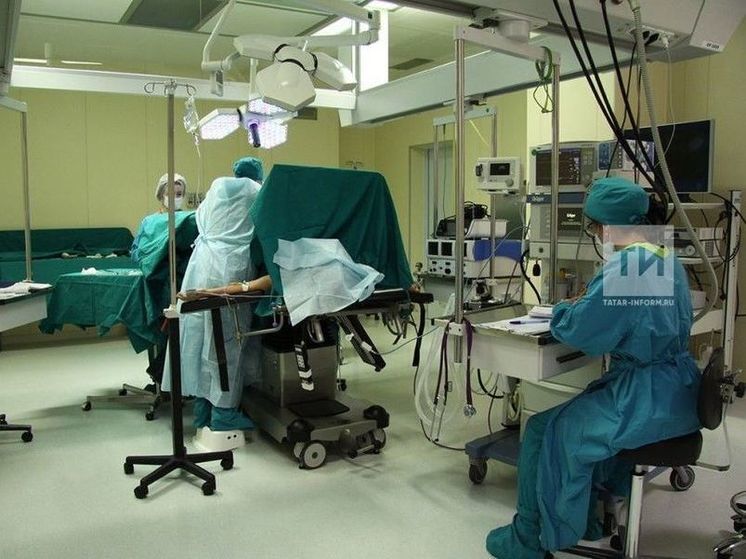 Опухоль весом 7 кг удалили женщине в Набережных Челнах