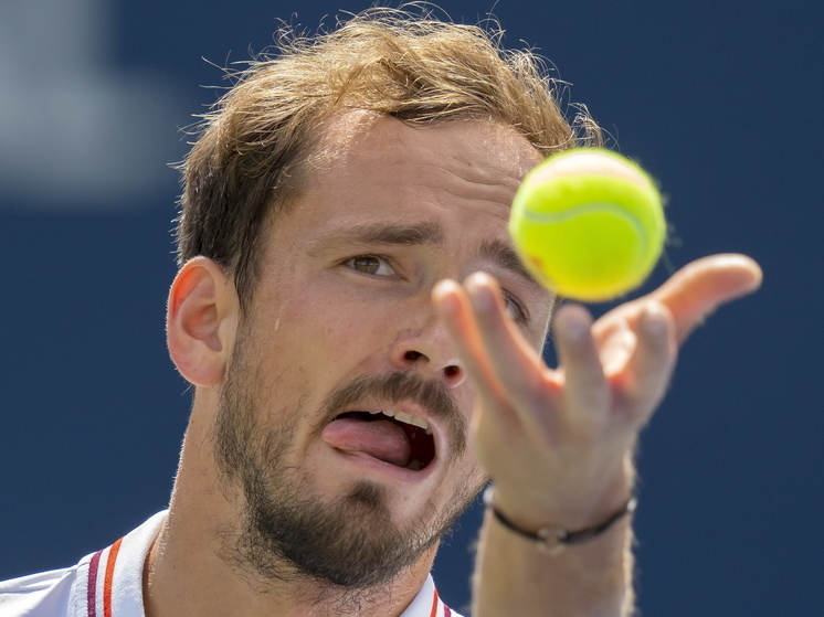 Даниил Медведев проиграл австралийцу Де Минору в четвертьфинале Мастерса в Торонто