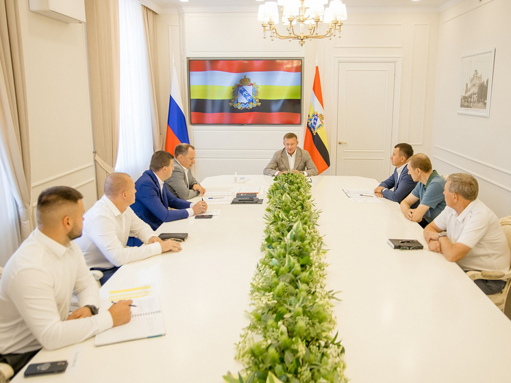 Курские власти обсудили с подрядчиками плохое качество ремонта дорог