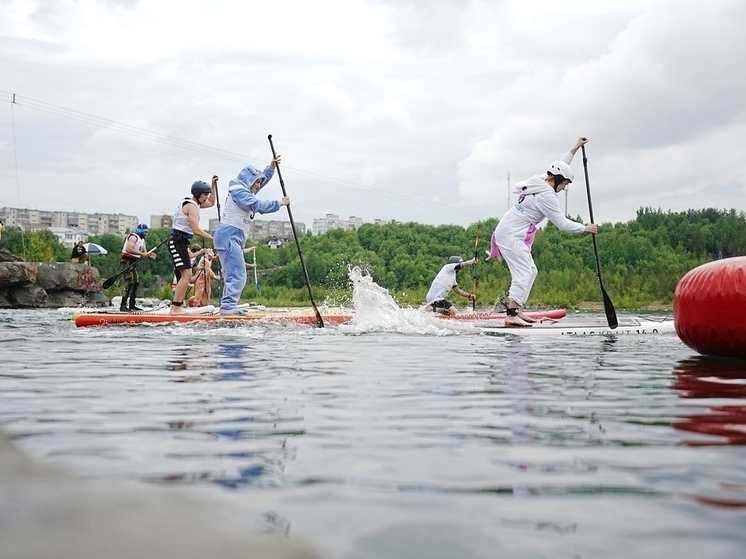 Отважные пловцы на сапбордах выйдут в Онежское озеро в Петрозаводске (0+)