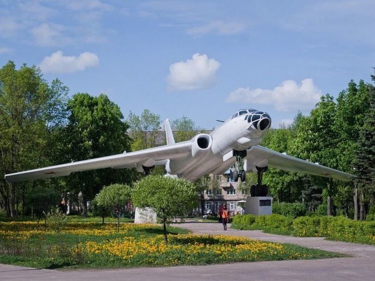 Смоленские военные летчики отмечают профессиональный праздник