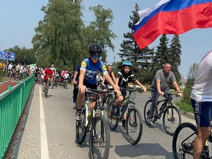 В Минеральных Водах День физкультурника отметили велопробегом