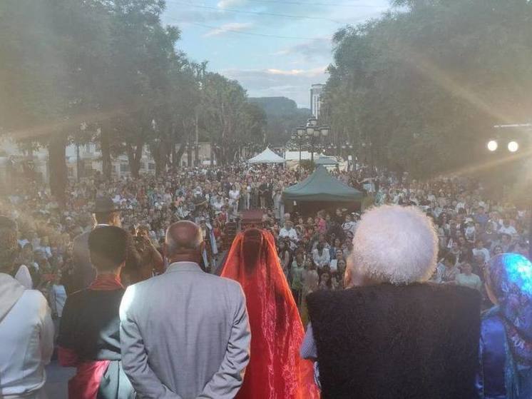 Более 130 артистов выступят на фестивале «КислоVольт-220» в Кисловодске