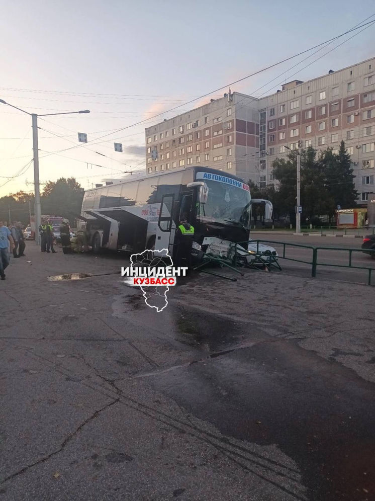 ДТП с участием шахтёрского автобуса произошло в Новокузнецке