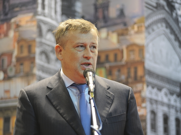 Дрозденко поздравил ленинградцев с Днем строителя