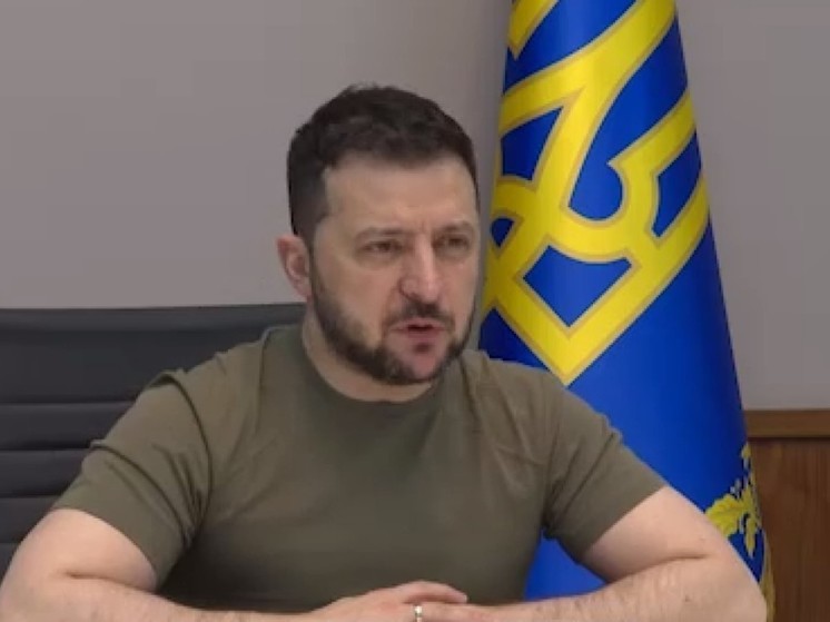 Зеленский признал ответственность Киева за субботнюю попытку атаковать Крымский мост