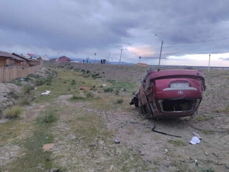 На Алтае подросток разбился в «пьяном» ДТП, вылетев в окно