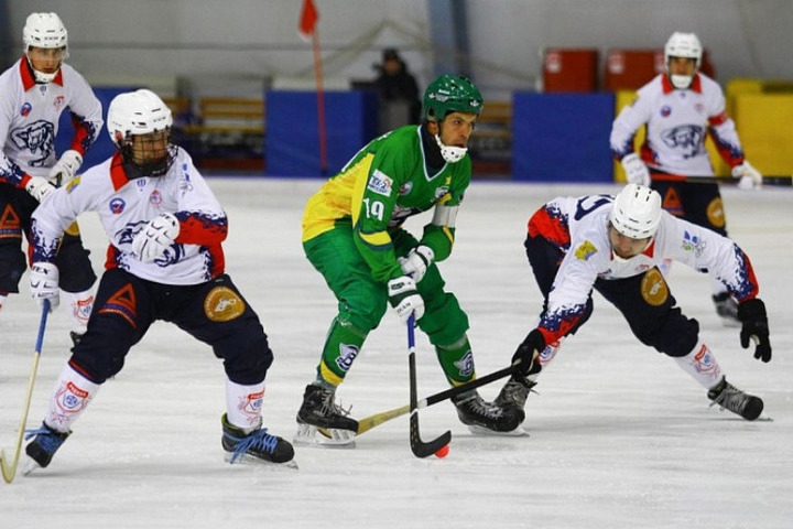 «Водник» доминировал над «Родиной» в открытии Кубка России по хоккею с мячом