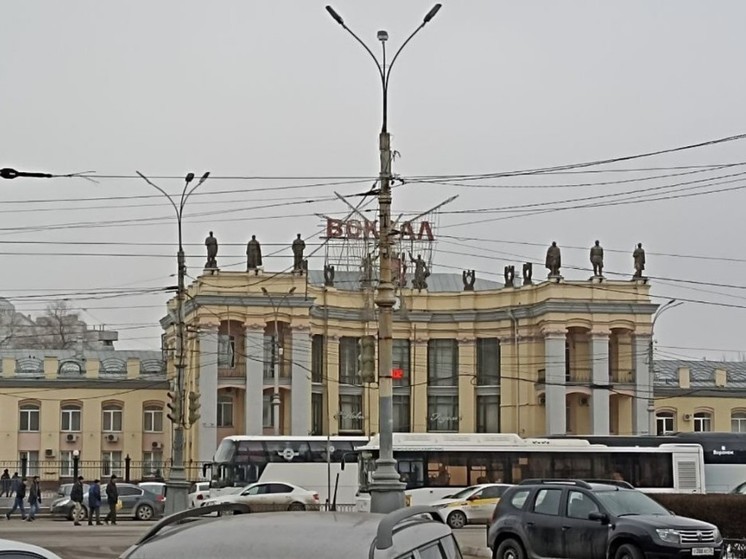 В понедельник воронежцы пожаловались на закрытые переходы у ж/д вокзала «Воронеж-1»