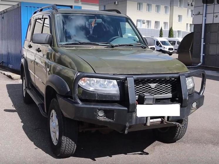 Больше 20 машин передадут на фронт брянские учреждения