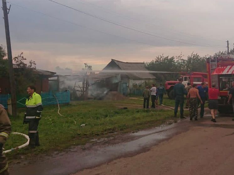 В Красноярском крае человек обгорел в крупном пожаре
