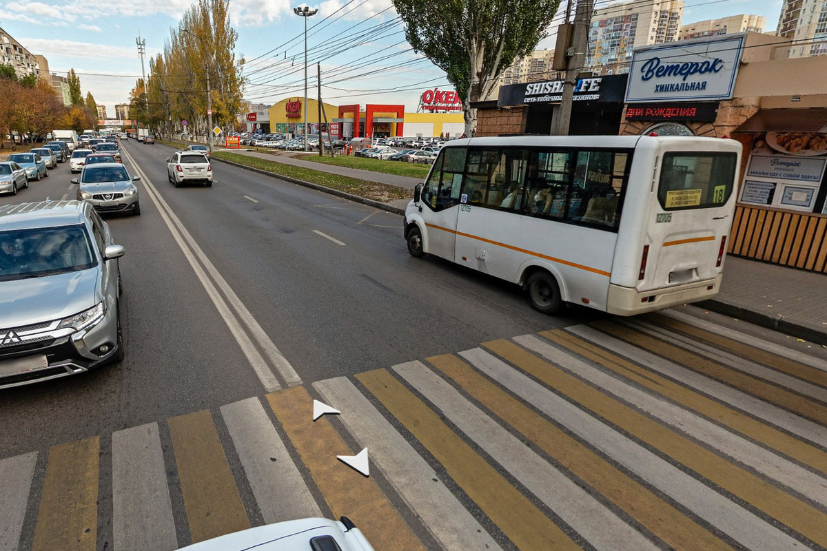 В Воронеже на улице Шишкова ещё на неделю продлили движение только по одной  полосе - МК Воронеж