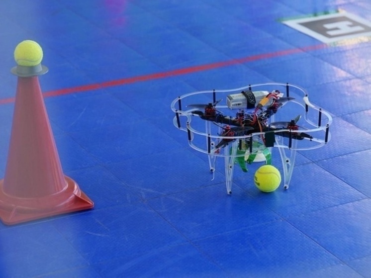В школах и колледжах Ямала запустят уроки по управлению дронами