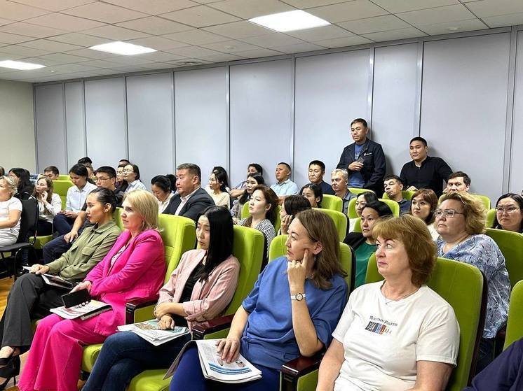 Мэр города Якутск провел встречу с коллективом