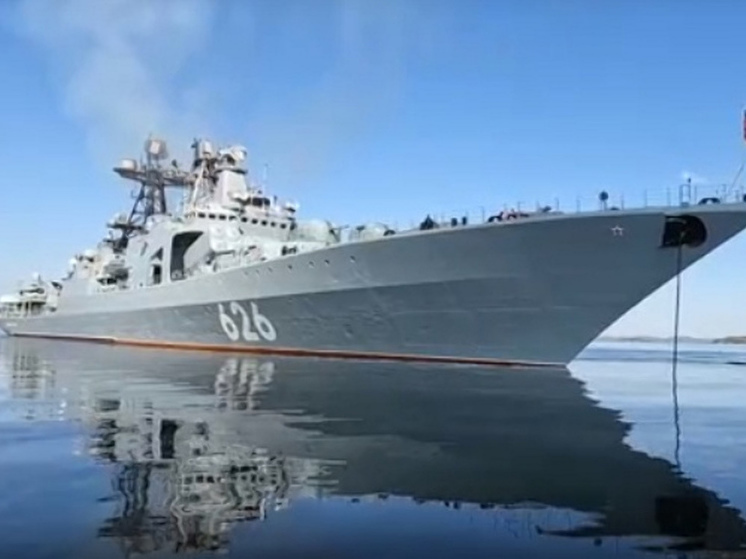 Моряки-североморцы отправились в двенадцатый арктический поход