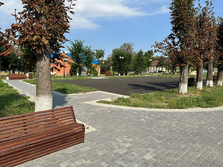 Парк в Каневском районе готов на 70%