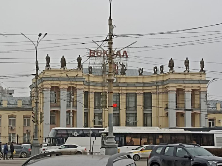 Воронежцам объяснили, почему на железнодорожном вокзале "Воронеж-1" закрыли подземный переход
