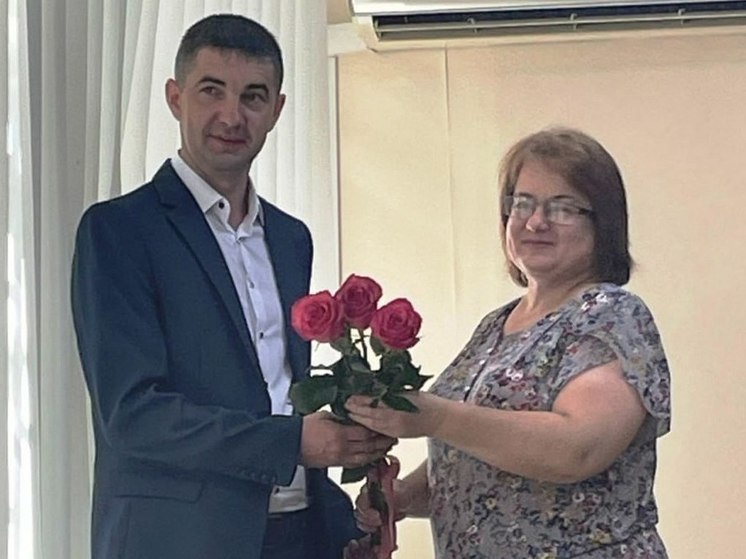 В Рыльском районе Курской Евгений Салов утвержден на должность мирового судьи