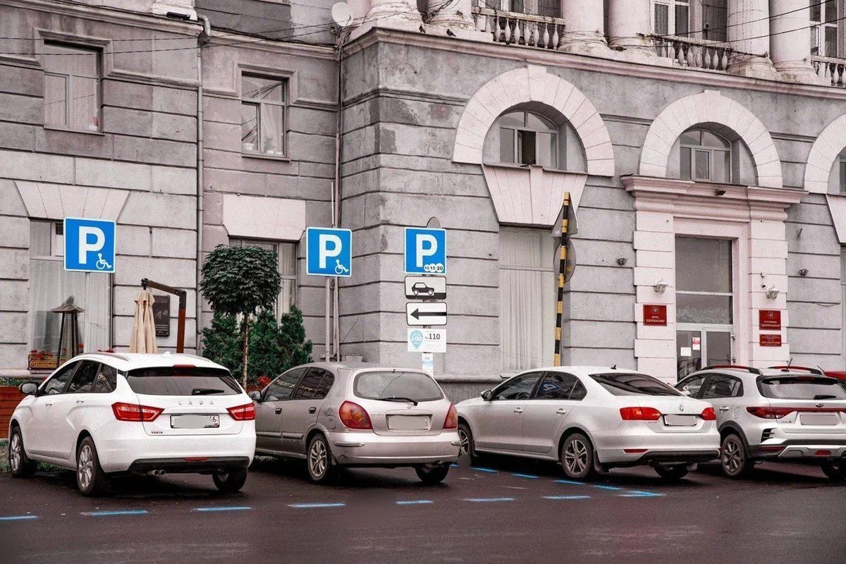 В Курске для ветеранов боевых действий утвердили льготу на пользование платными парковками