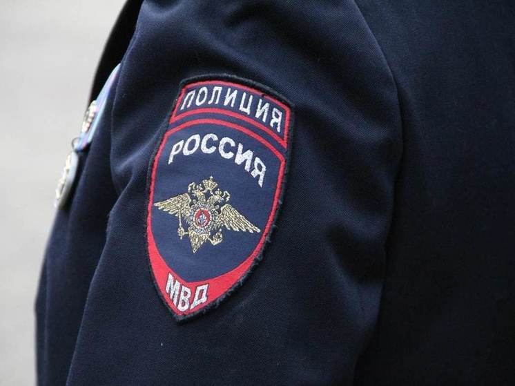 Полиция Владивостока пообещала 200 тысяч рублей за информацию об осквернивших флаги России