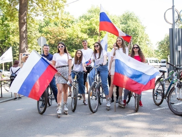 В Пензе отметят День Российского флага парадом