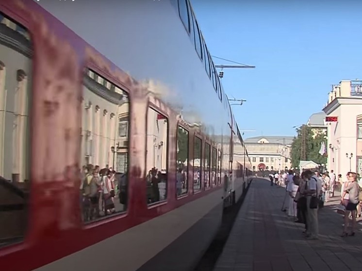 Утренний фирменный поезд "Воронеж-Москва" задержали почти на 40 минут