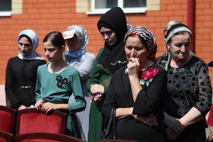 В Ингушетии вспоминают жертв теракта в Назрановском ГОВД 2009 года