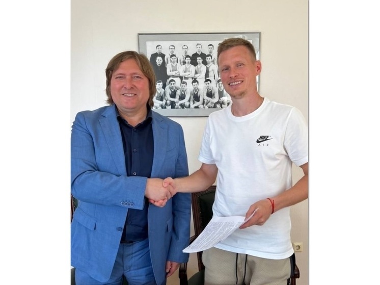 «Шинник» подписал контракты с двумя новыми игроками