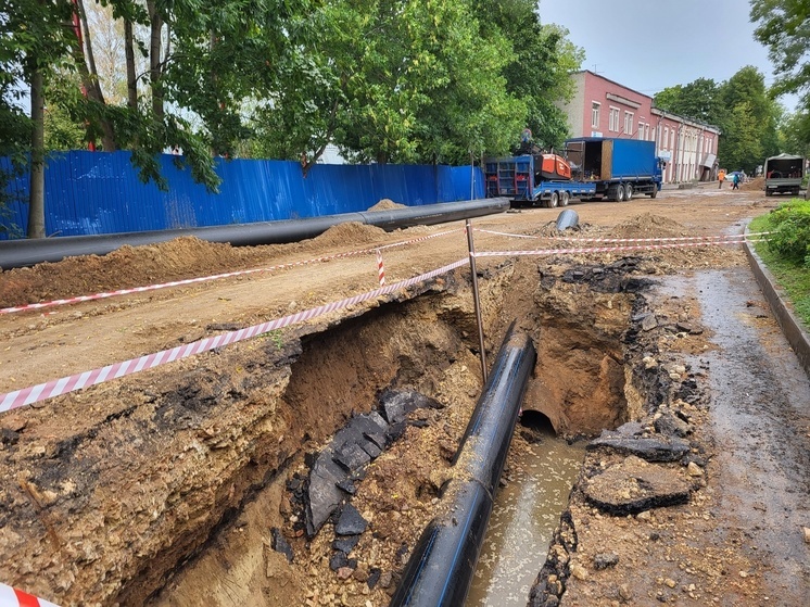 Перекладку водопроводных труб в Гатчине закончат 18 сентября