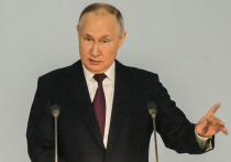 Президент РФ Владимир Путин в ходе заседания президиума Госсовета по вопросам транспорта заявил о необходимости "формулировать критерии обновления общественного транспорта"