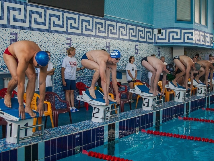 Архангельские сотрудники МЧС заняли третье место на межрегиональных соревнованиях по плаванию