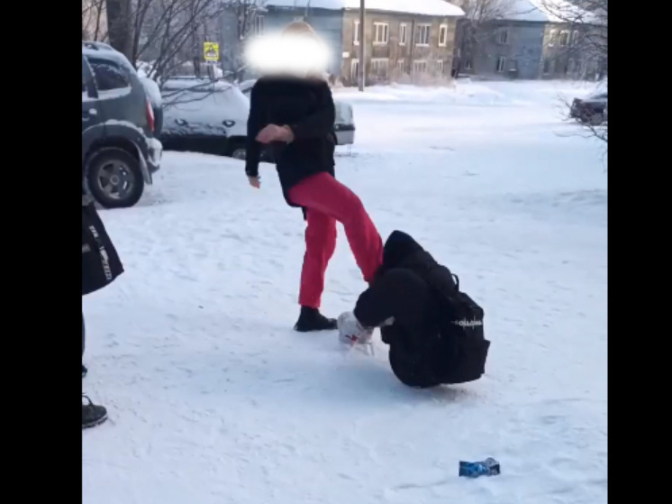 Жестоко избитая сверстницей школьница в Карелии получит 150 тысяч рублей