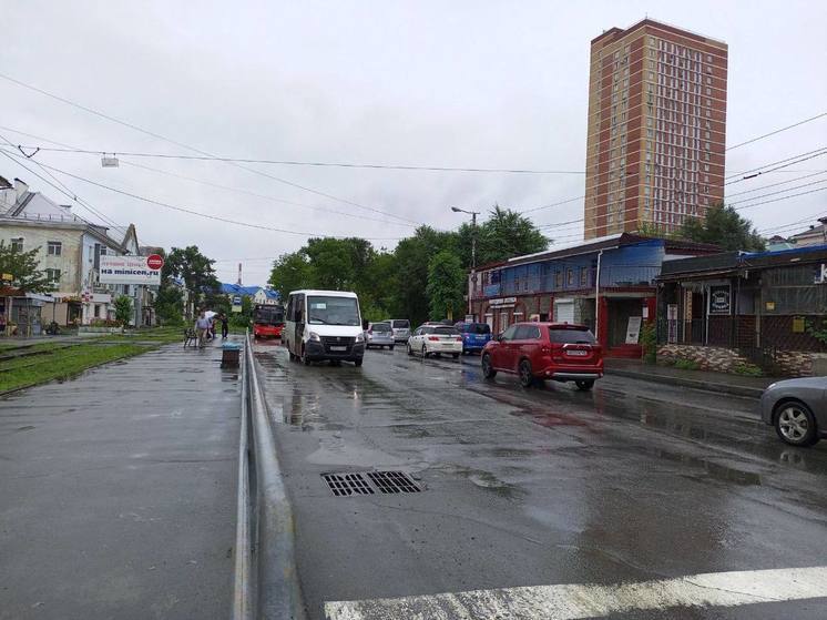 Штормовое предупреждение из-за тайфуна LAN отменили в Приморье