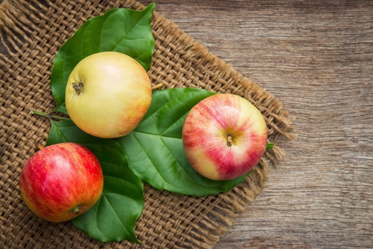Узнайте будущее по яблокам: что можно и что нельзя делать на Яблочный спас