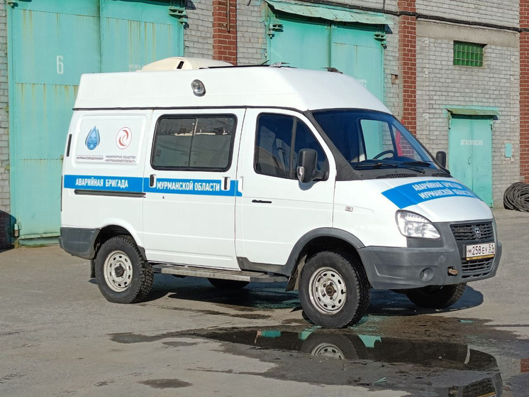 Из Мурманска в Приморск отправили спецтранспорт с инструментами