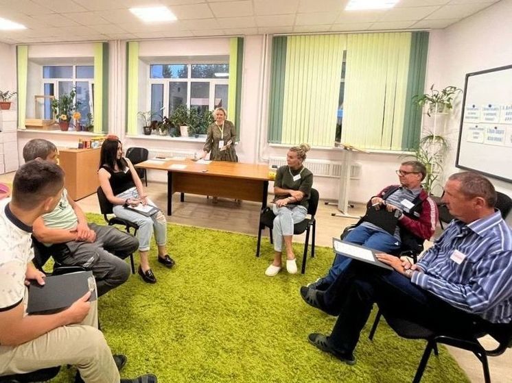 В Серпухове продолжает работу школа приемных родителей