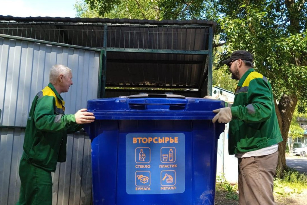 В Новгородской области могут установить еще 180 современных мусорных контейнеров
