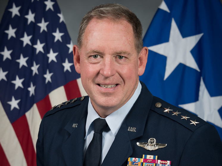 Генерал ВВС США Хекер: Россия разберется с украинскими F-16