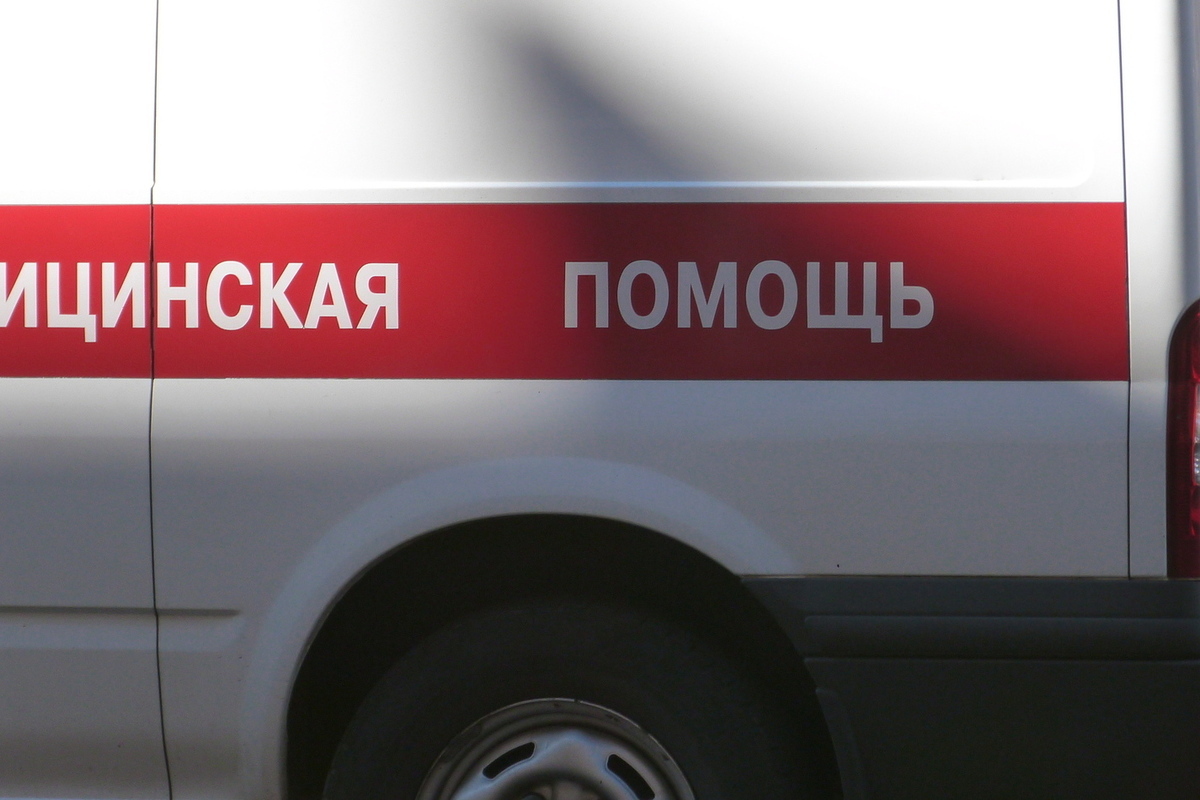 Во дворе на Антонова-Овсеенко машина сбила четырехлетнего ребенка