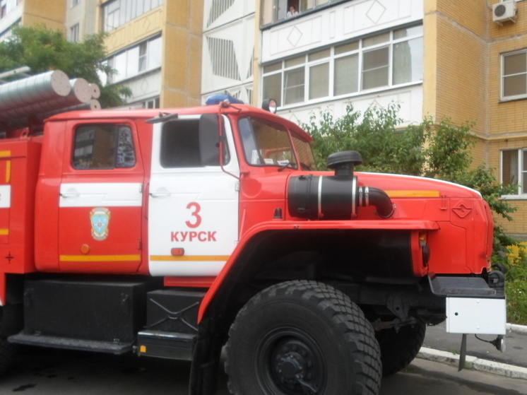 В Курске при пожаре во 2-м Воротном переулке погиб человек