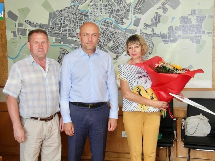 Странности с празднованием в Орловской области Дня строителя продолжаются