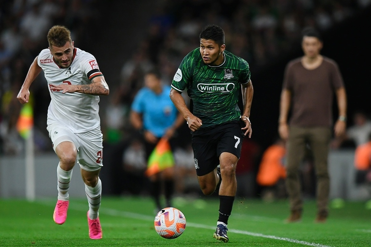 Football players of Krasnodar missed the victory over Lokomotiv, but retained the first place