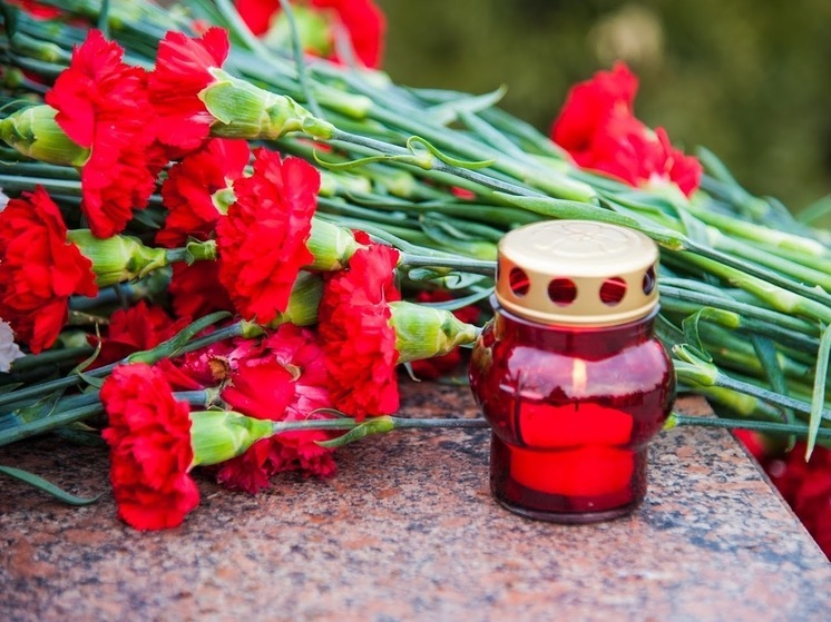 В Астрахани почтили память погибших в теракте